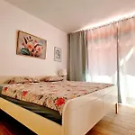 215 Azahara By Tenerife & Sales Playa de las Americas (Tenerife)