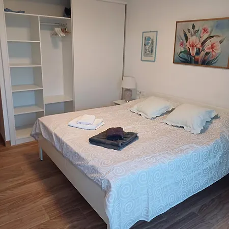 215 Azahara By Tenerife & Sales